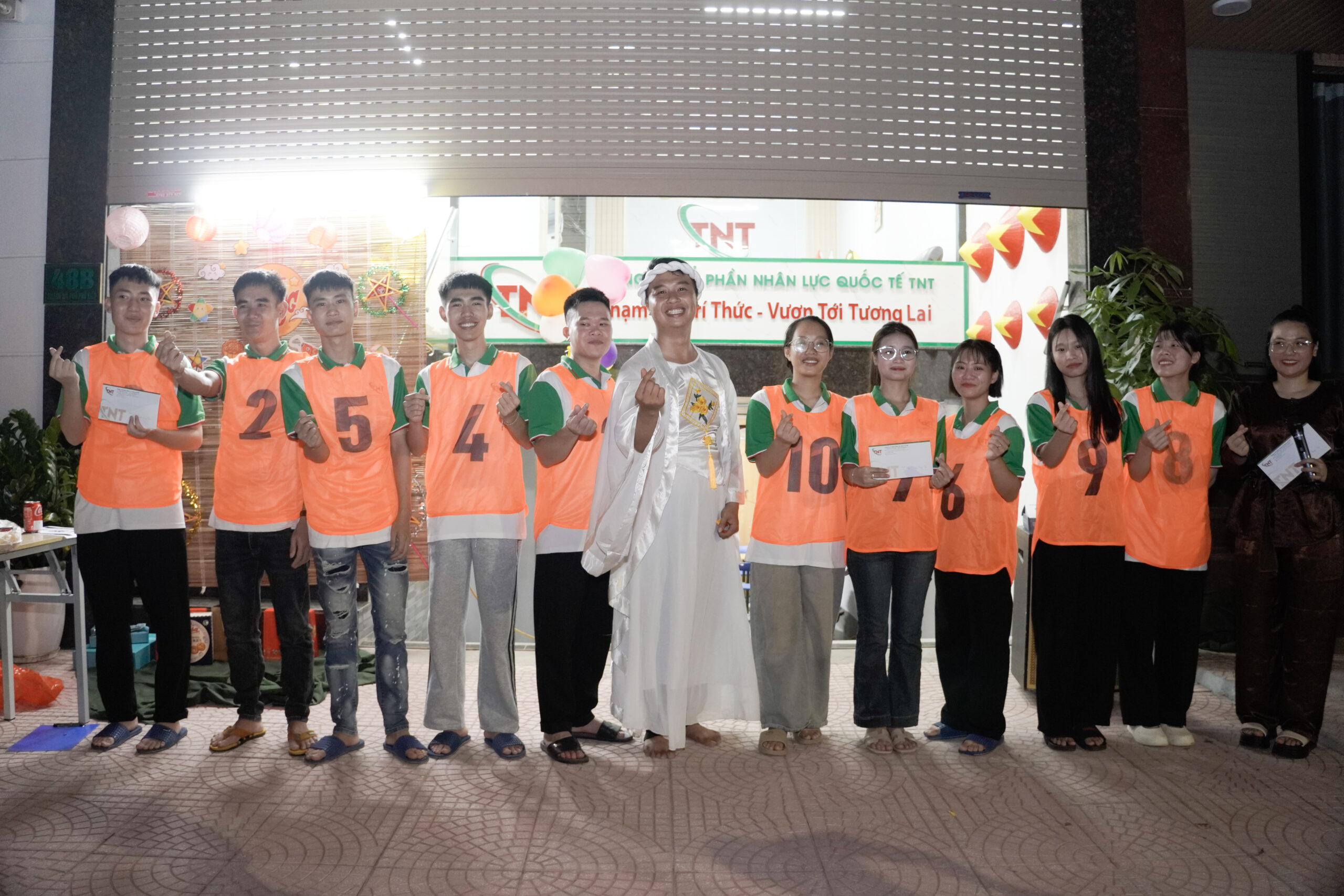 tam sao thất bản,thắng cũng có thưởng thu cũng có thưởng, cùng nhau nhận thưởng