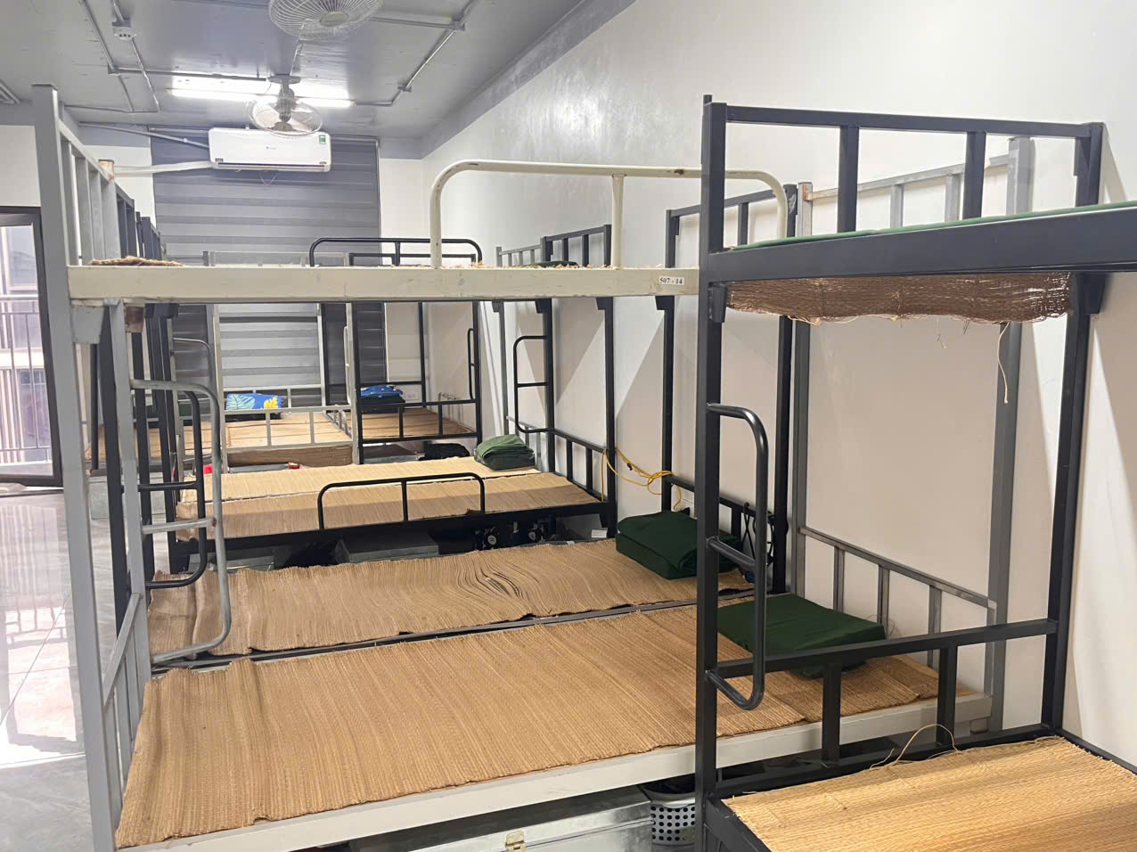 z7146023015375 f8cc047d11aba917946e48021df05cad