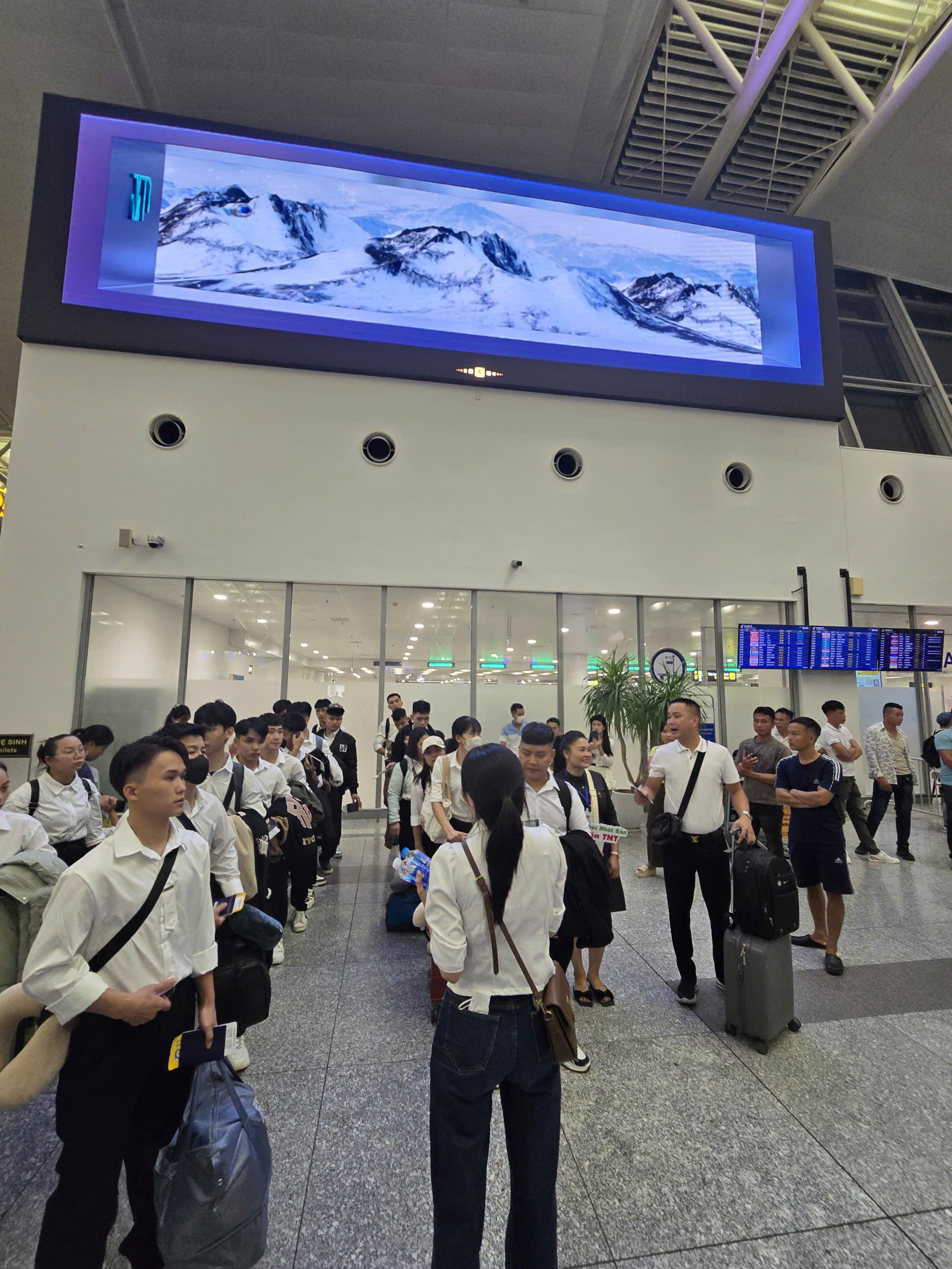 z7153554780685 740ecf6c953228a23851565987ee57cc